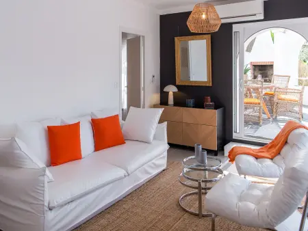Maison Empuriabrava avec terrasse, jacuzzi et parking : photo 13
