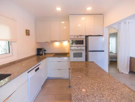 Maison Empuriabrava avec terrasse, jacuzzi et parking : photo 16