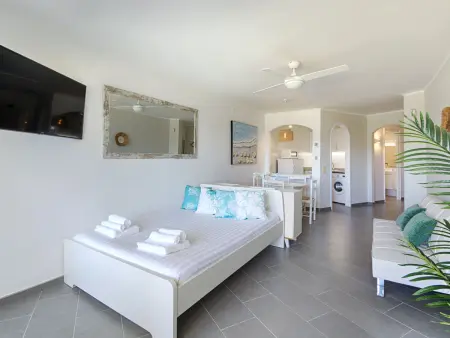 Studio face à la plage avec vue mer à Empuriabrava : photo 3