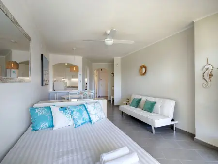 Studio face à la plage avec vue mer à Empuriabrava : photo 6