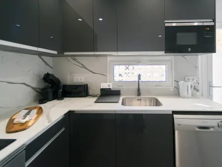 Appartement 70 m² terrasse vue montagne - Roses : photo 16