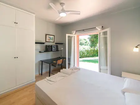 Maison 200 m² piscine privée pour 10 pers. à Garrigoles : photo 15