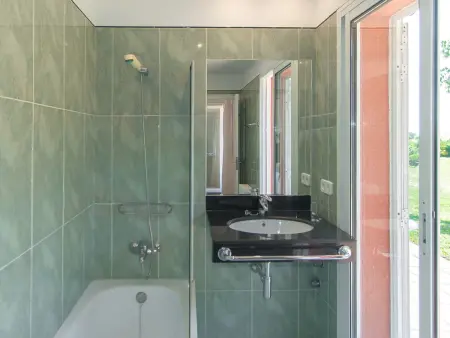 Maison 200 m² piscine privée pour 10 pers. à Garrigoles : photo 30