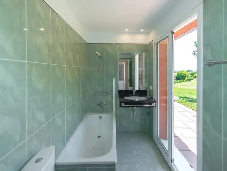 Maison 200 m² piscine privée pour 10 pers. à Garrigoles : photo 31