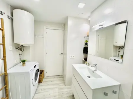 Appartement 37 m² avec terrasse vue montagne, piscine : photo 9