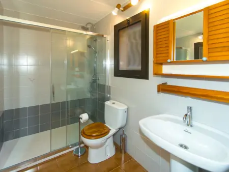 Appartement 60 m² vue mer avec balcon et barbecue : photo 26