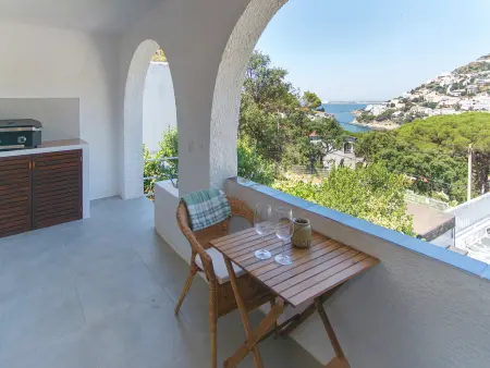 Studio 25 m² vue mer – Terrasse Roses : photo 17