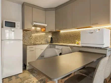 Appartement 6 pers. climatisé avec piscine à Roses : photo 9