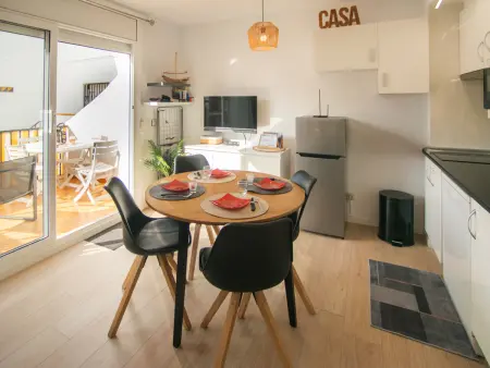 Appartement 29 m² avec piscine à Roses : photo 1