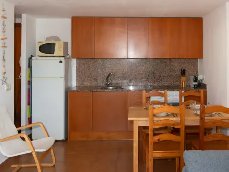 Appartement 4 pers. climatisé à L'Estartit, vue piscine : photo 8