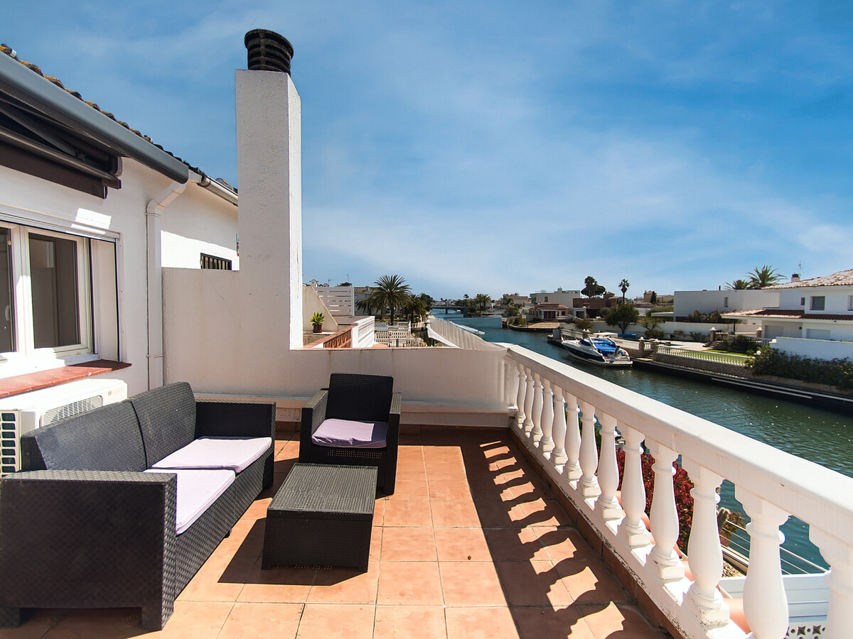 Villa 6 pers, piscine privée et terrasse vue canaux - Photo 3