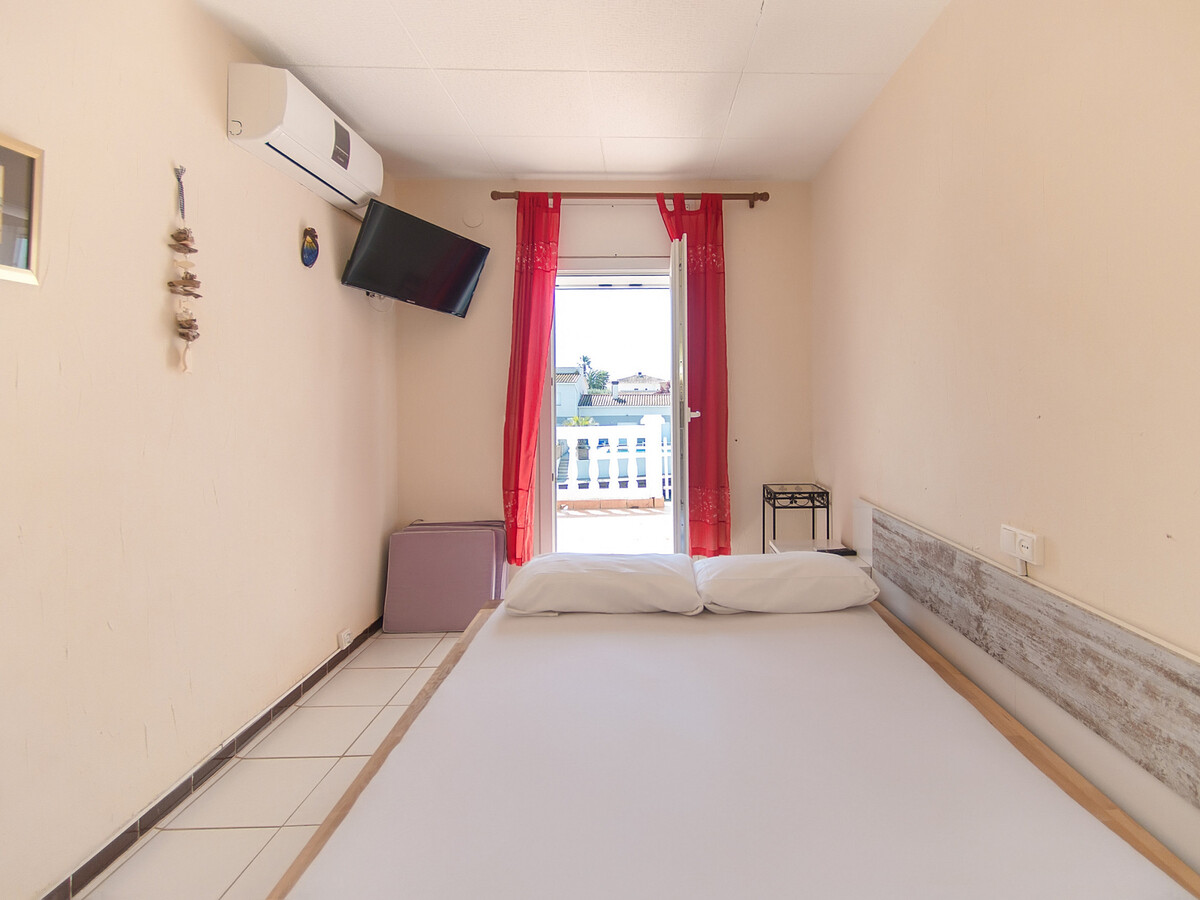 Villa 6 pers, piscine privée et terrasse vue canaux - Photo 8