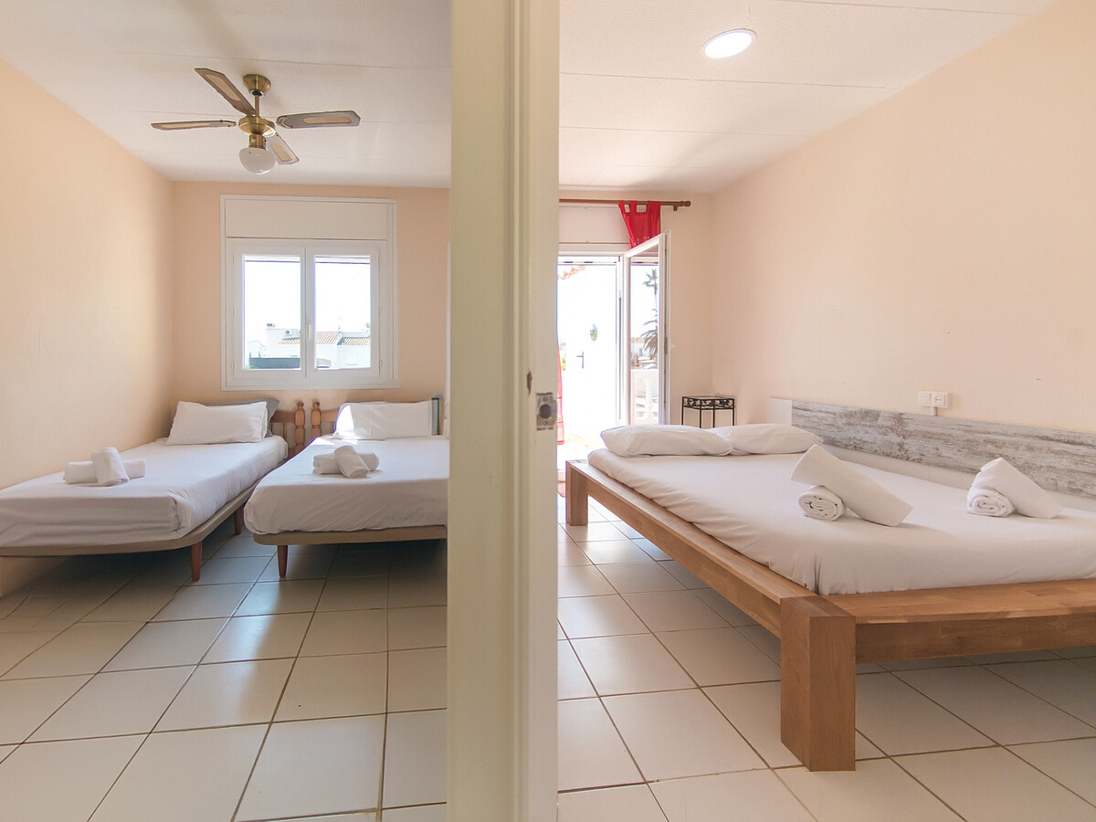Villa 6 pers, piscine privée et terrasse vue canaux - Photo 9