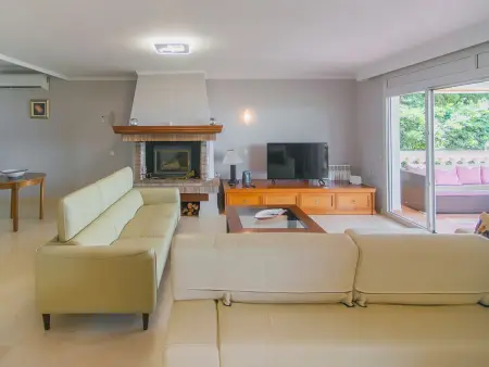 Maison 4 chambres avec piscine partagée à Roses : photo 1