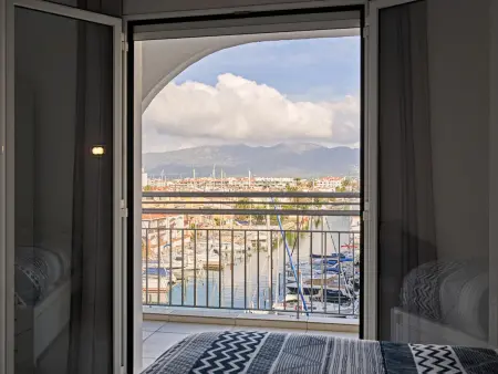 Duplex 70m² vue panoramique face mer à Empuriabrava : photo 6