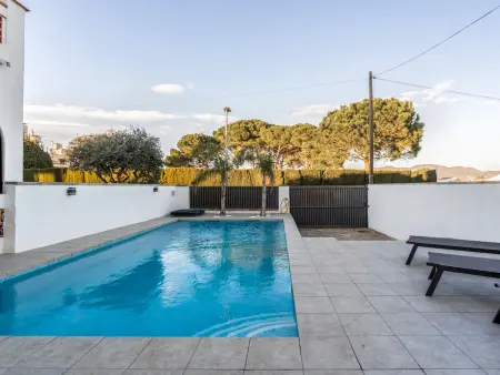 Villa La Morgana - Piscine 7x4m, vue canal à Empuriabrava : photo 8