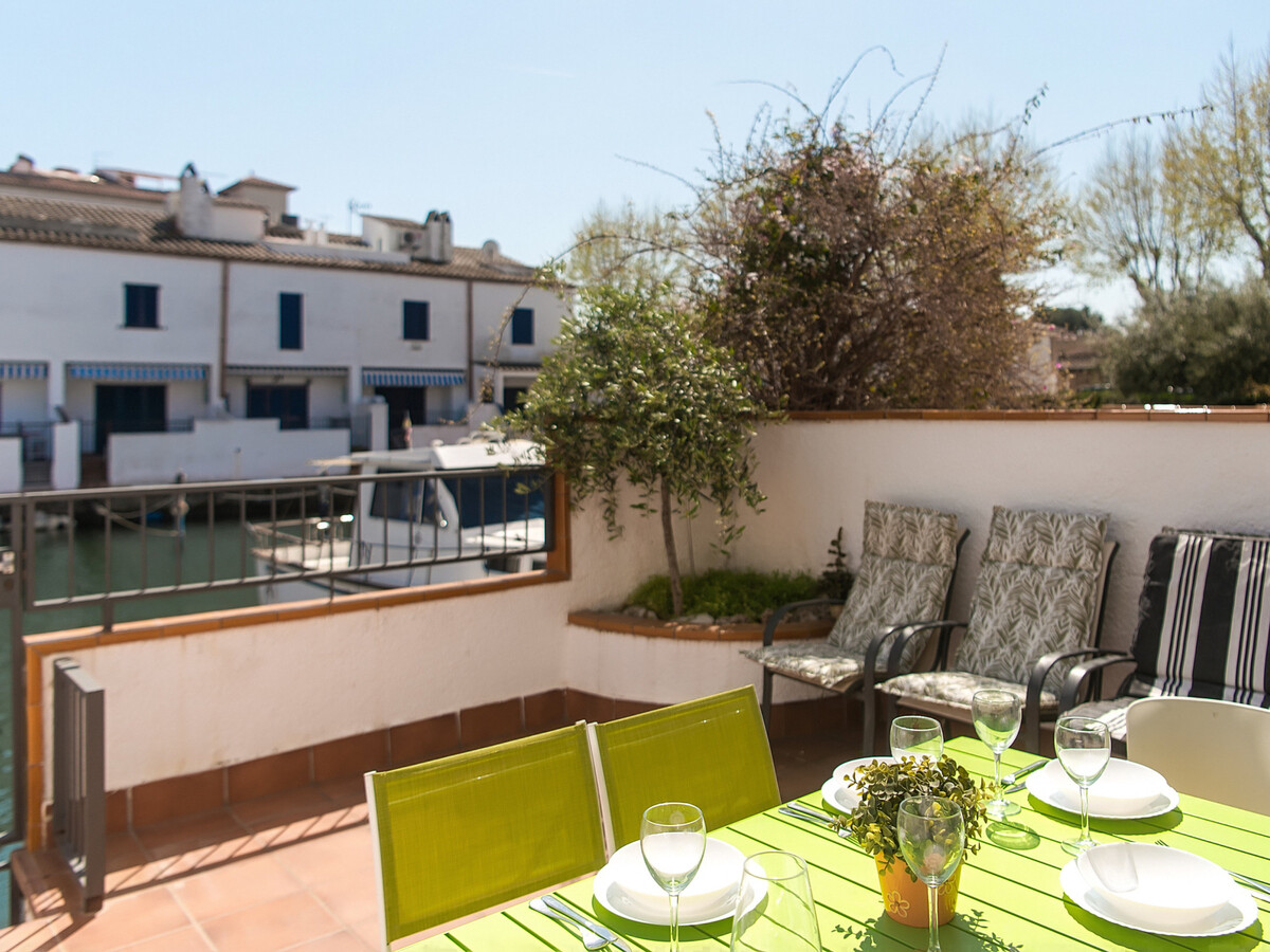 Maison 100m² sur canal à Empuriabrava, 6 pers., ponton - Photo 2