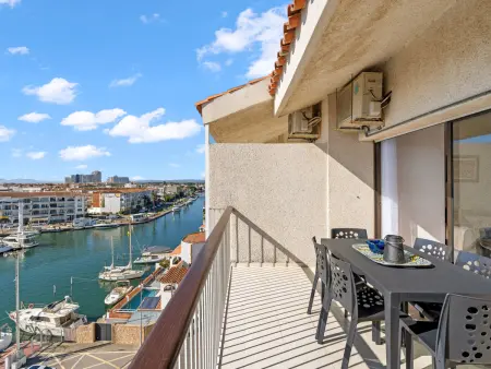 Appartement vue canal à Empuriabrava : photo 14