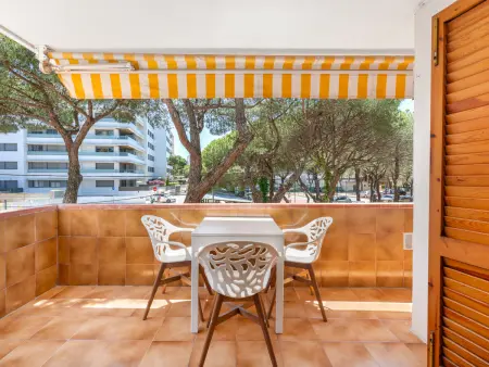 Appartement 2 chambres avec terrasse et piscine commune : photo 22