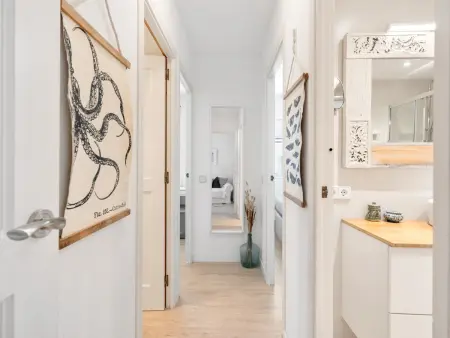 Appartement 2 chambres avec terrasse et piscine commune : photo 24