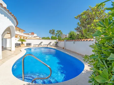 Villa 188 m² piscine privée à Empuriabrava : photo 2