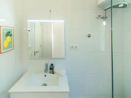 Appartement 85 m² vue mer et montagne à 250m plage : photo 25