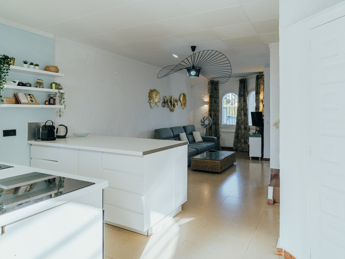 Villa CaZa avec piscine, vue canal à Empuriabrava - Photo 14