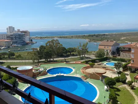 Studio 30 m² vue mer, piscine - Roses : photo 1