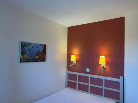Appartement 2 pièces vue mer et piscine à Agay : photo 8