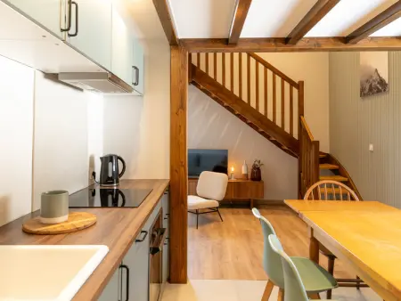 Duplex 6 pers. aux Carroz, cuisine équipée et mezzanine : photo 10