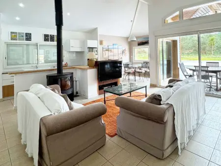 Villa rénovée 2025, 4 pièces, piscine privée à Moliets : photo 3