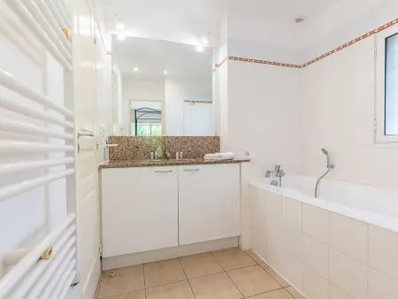 Villa rénovée 2025, 4 pièces, piscine privée à Moliets : photo 11