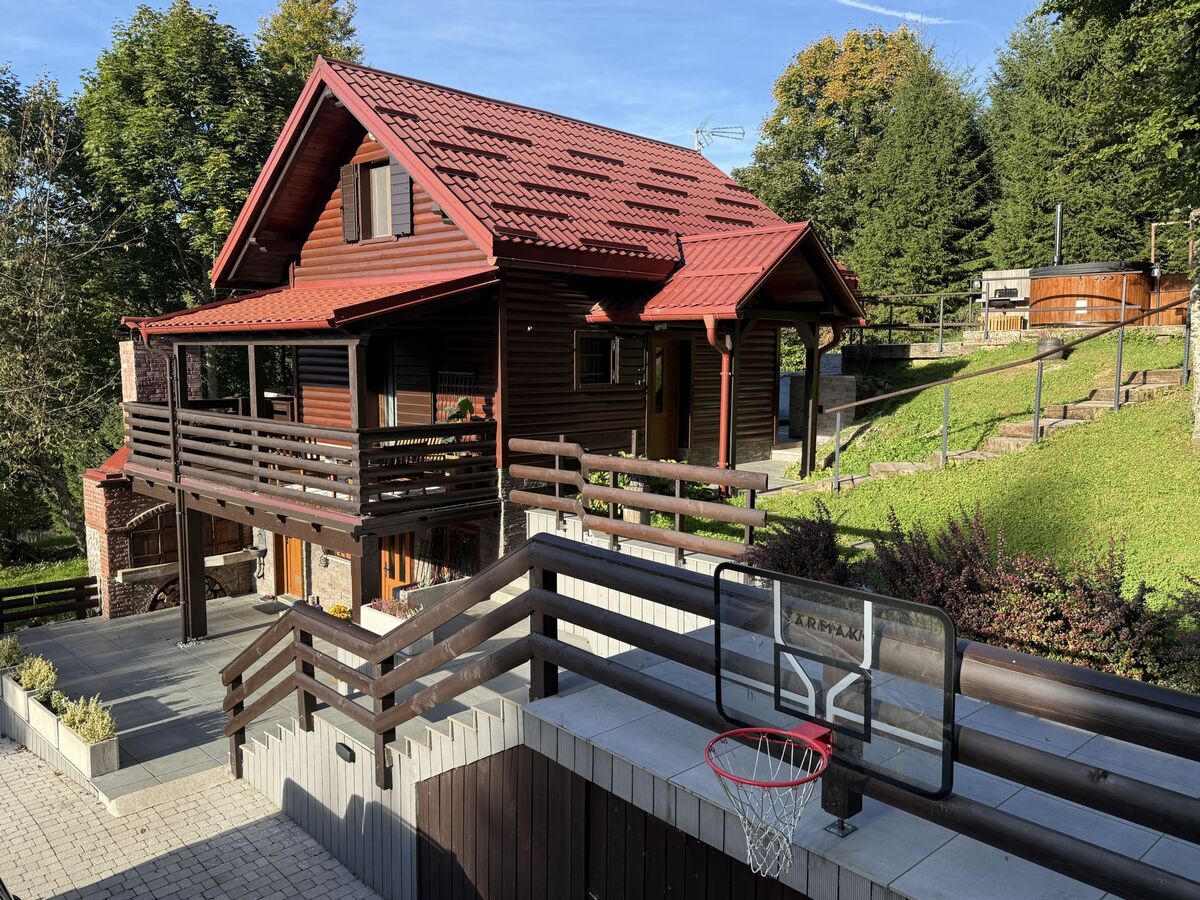 Cozy Bear Cabin, chalet 3 étages avec piscine chauffée - Photo 1
