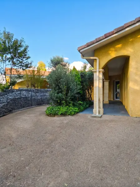 Villa avec piscine privée à eau salée à Montsoué, 190 m² : photo 12