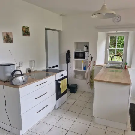 Maison plain-pied avec jardin clos à Villars-en-Pons, 4 personnes : photo 4