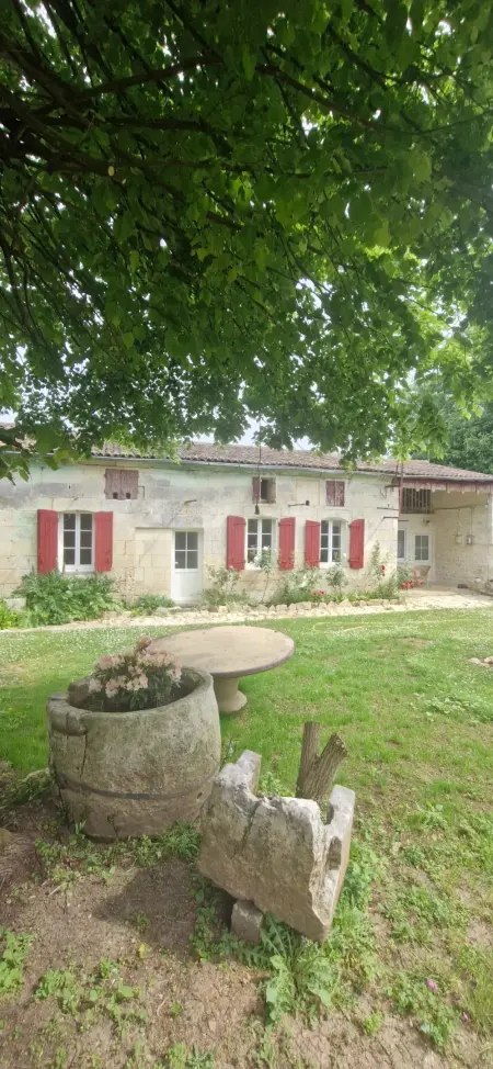 Maison plain-pied avec jardin clos à Villars-en-Pons, 4 personnes : photo 25
