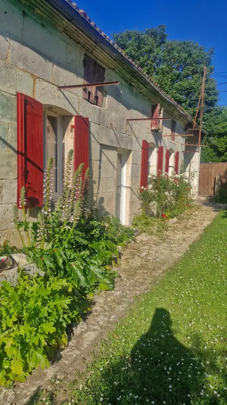 Maison plain-pied avec jardin clos à Villars-en-Pons, 4 personnes : photo 26