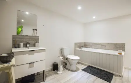 Maison 6 pers. à Sourdeval, jardin privé clôturé : photo 14