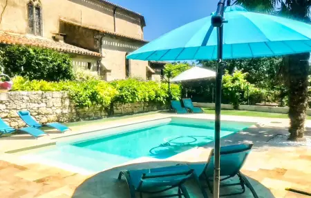 Location maison à Castet Arrouy, Jolie maison avec piscine