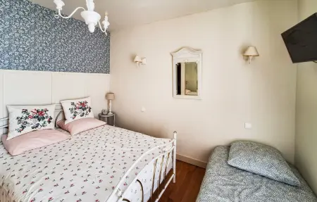 Maison 5 chambres, piscine et jardin à Castet-Arrouy : photo 17
