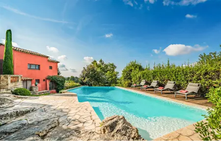 Location maison à Châteauneuf Grasse