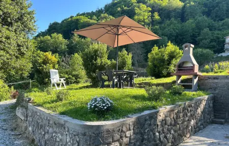 Maison 4 pers. avec terrasses à San Colombano Certenoli