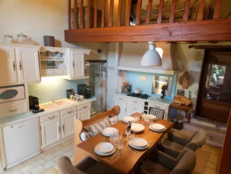 Maison charentaise avec bain de spa privé, 6 pers., La Villedieu : photo 4