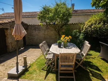 Maison charentaise avec bain de spa privé, 6 pers., La Villedieu : photo 32