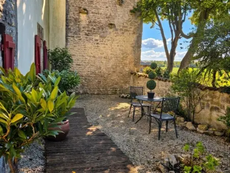 Maison charentaise avec bain de spa privé, 6 pers., La Villedieu : photo 34