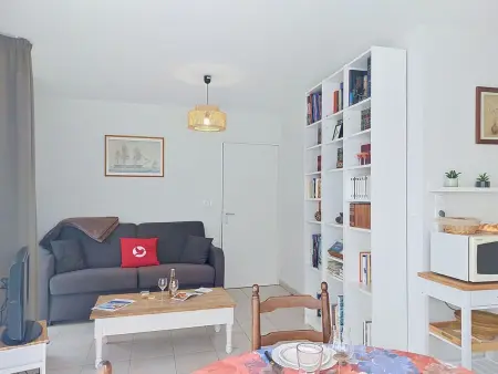 Le Bouvier - Appartement 2 pièces à 300 m de la mer : photo 8