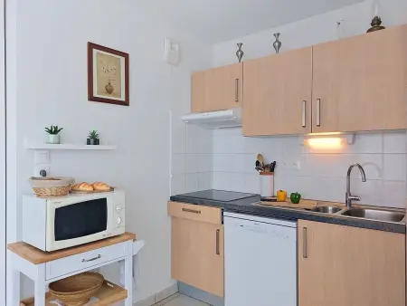 Le Bouvier - Appartement 2 pièces à 300 m de la mer : photo 10