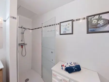 Le Bouvier - Appartement 2 pièces à 300 m de la mer : photo 15