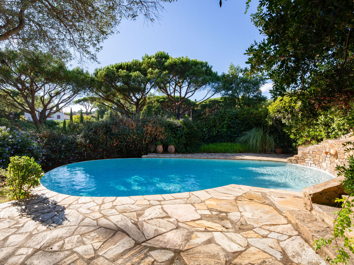 Les Boissines – Maison 5 chambres, piscine à 200 m de la plage - Photo 2