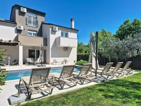 Villa Fio : maison 5 chambres avec piscine privée